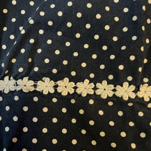 💙Polka dot nursing top / women’s medium / two front pockets / tie in back - Picture 8 of 10